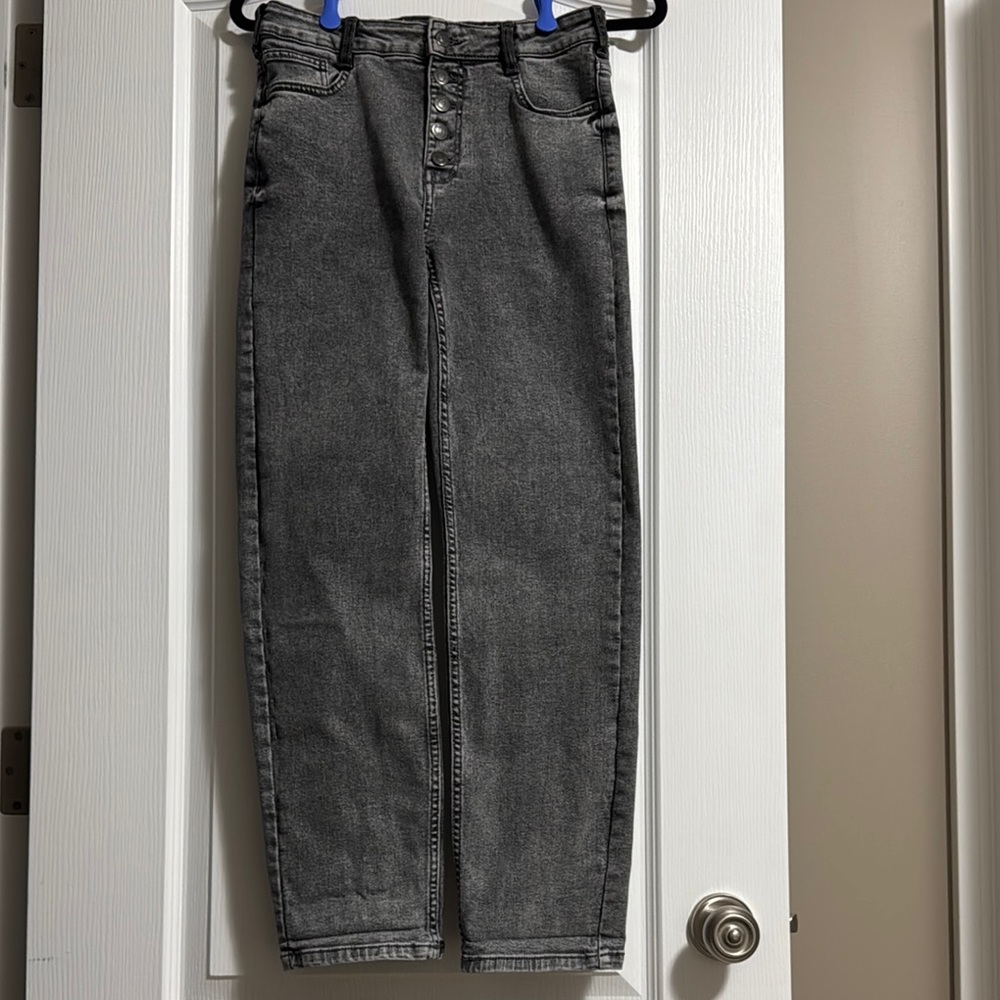 Bootlegger Women’s High Rise Jeans with Straight Leg Fit